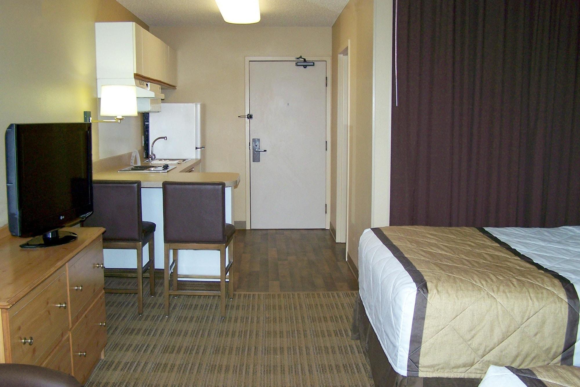 Extended Stay America Suites - St Louis - Westport - Central Maryland Heights Exterior photo